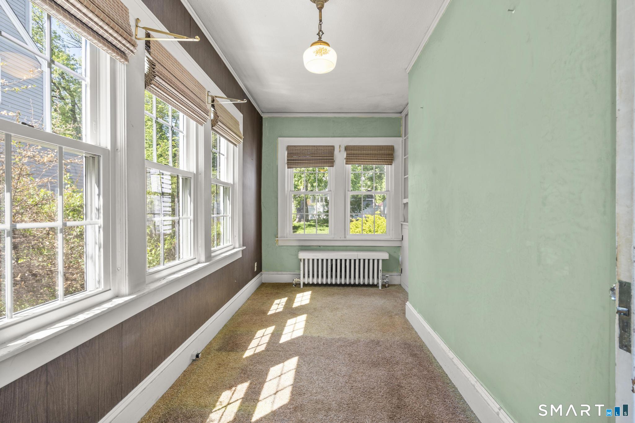 77 Newport Avenue West Hartford CT 06107