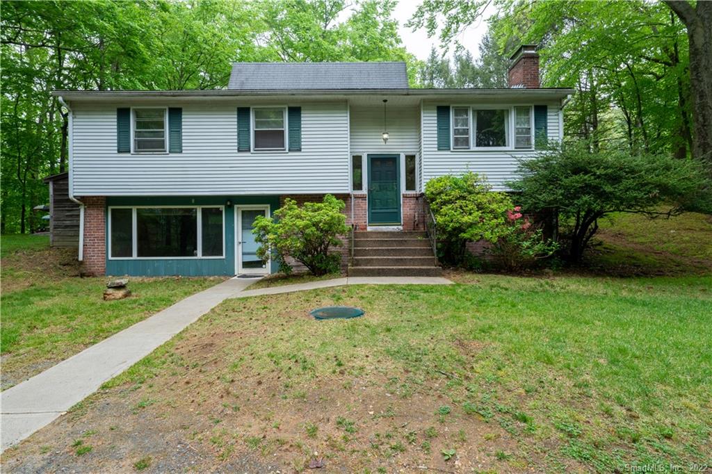 62 Hillyndale Road Mansfield CT 06268
