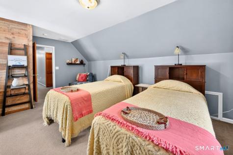 28 Tanglewood Drive Preston CT 06365