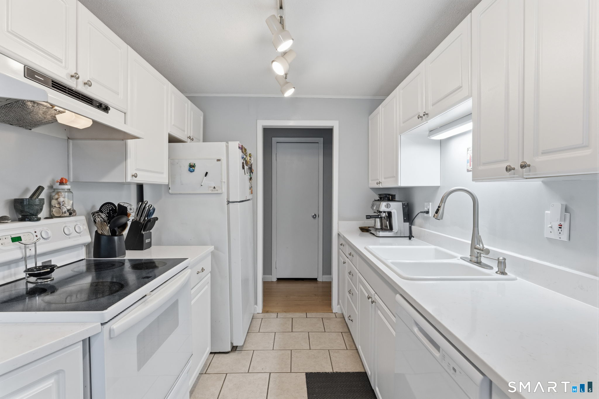 10 Miller Avenue Waterford CT 06375