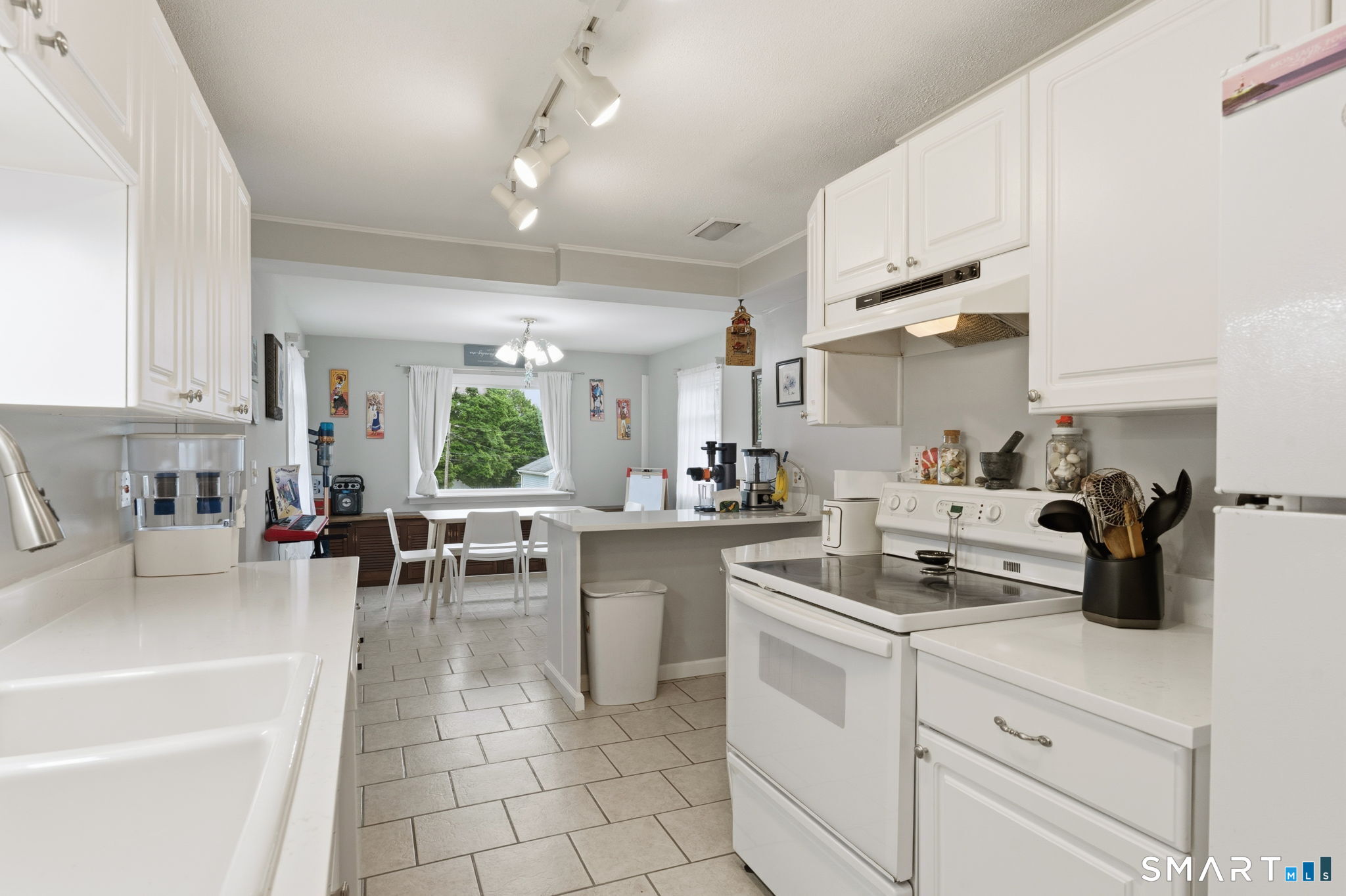 10 Miller Avenue Waterford CT 06375