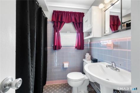 10 Miller Avenue Waterford CT 06375