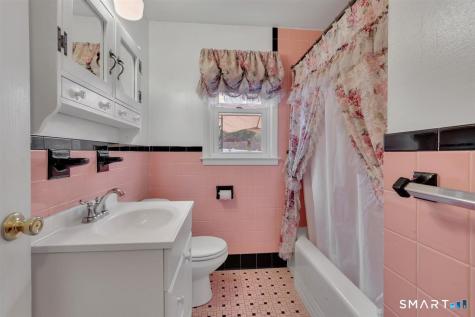 26 Russell Road Meriden CT 06450