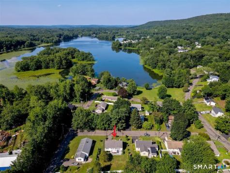 26 Russell Road Meriden CT 06450