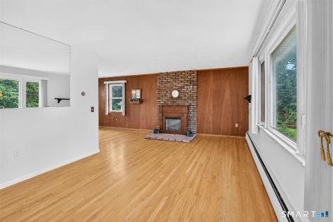 26 Russell Road Meriden CT 06450