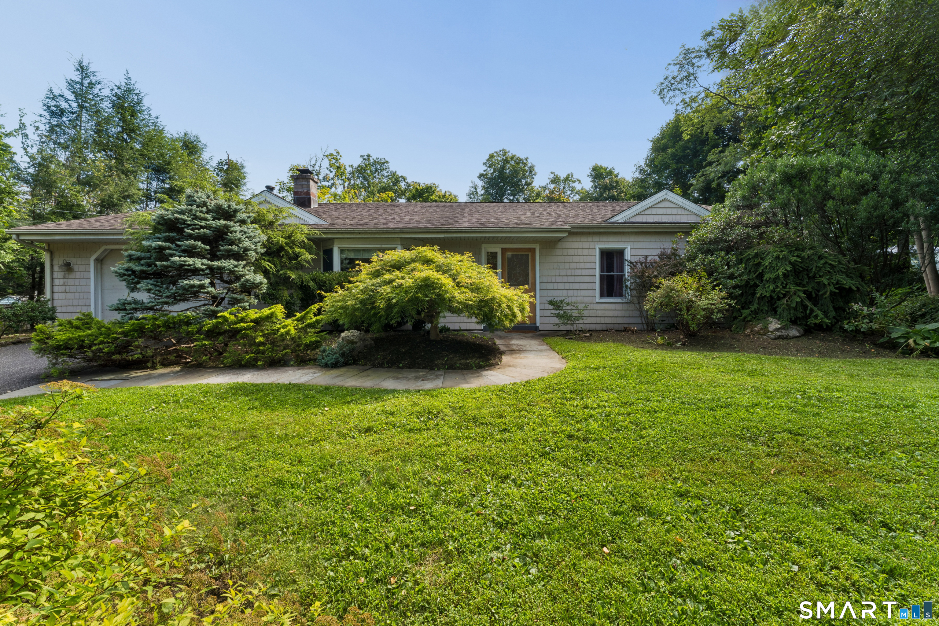 13 Allen Road Brookfield CT 06804
