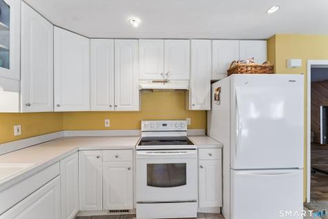 13 Allen Road Brookfield CT 06804