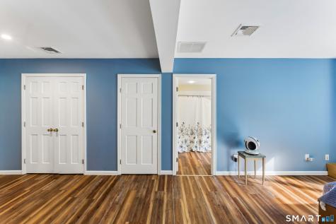 13 Allen Road Brookfield CT 06804