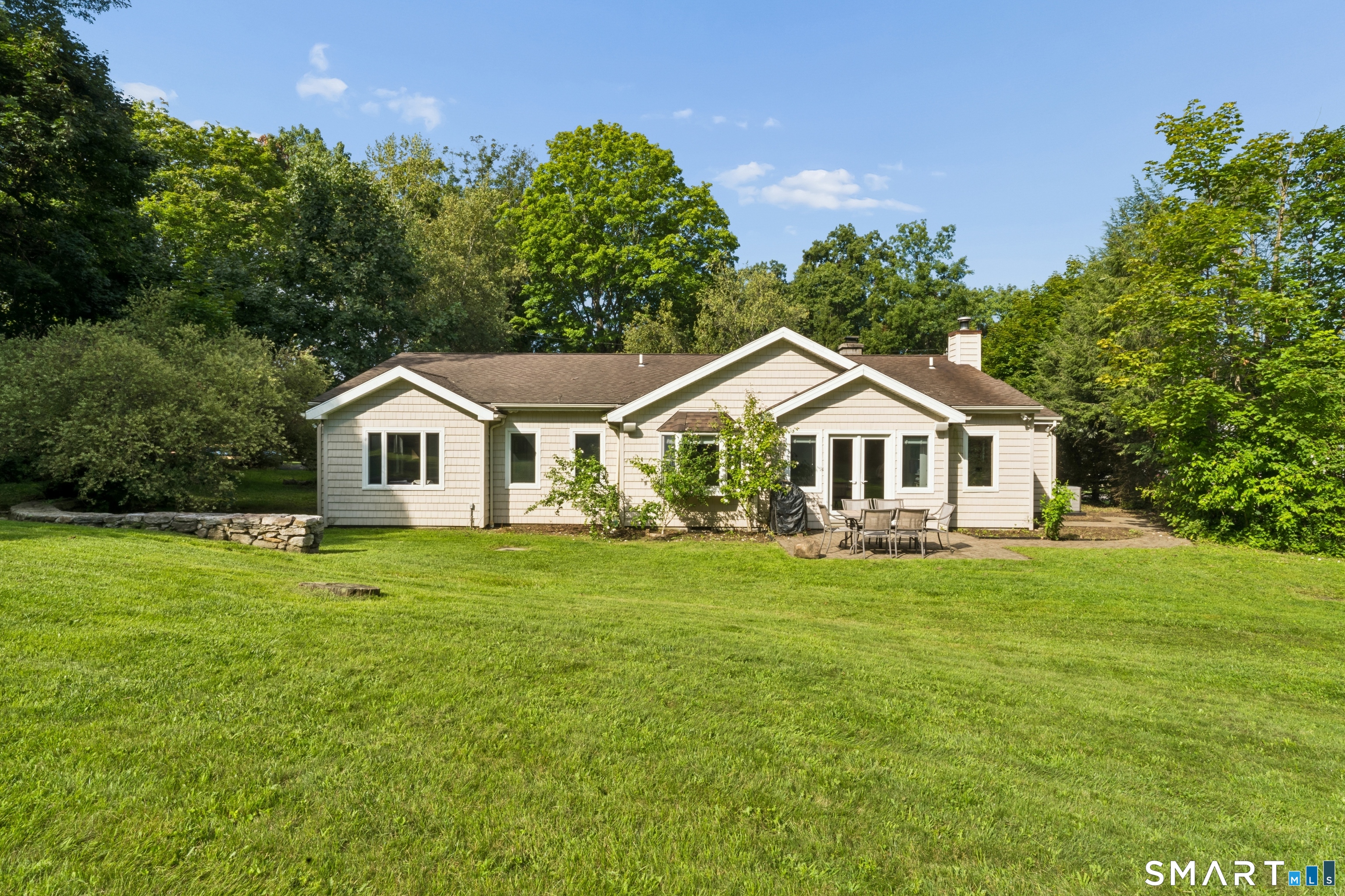 13 Allen Road Brookfield CT 06804