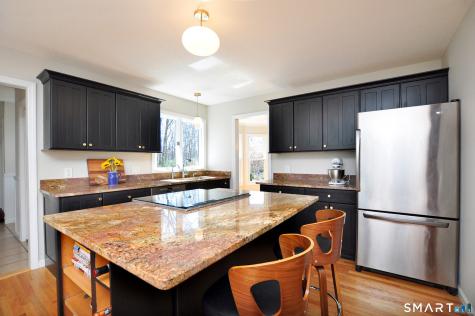 98 Andrew Drive Canton CT 06019