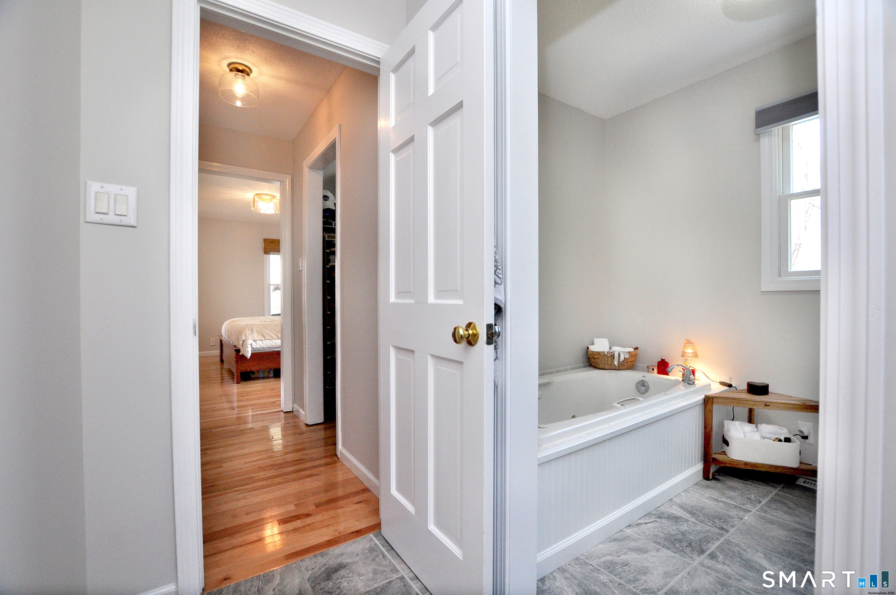 98 Andrew Drive Canton CT 06019