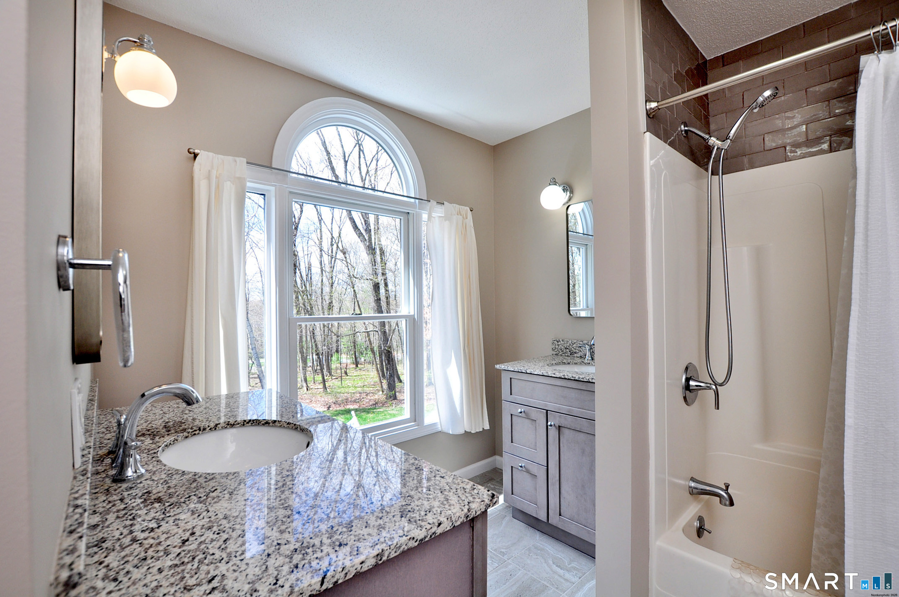 98 Andrew Drive Canton CT 06019