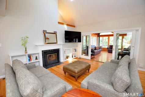 98 Andrew Drive Canton CT 06019