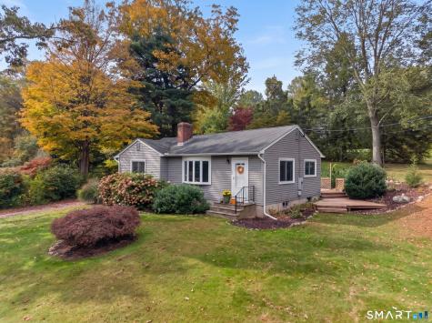 32 Bushy Hill Road Essex CT 06442