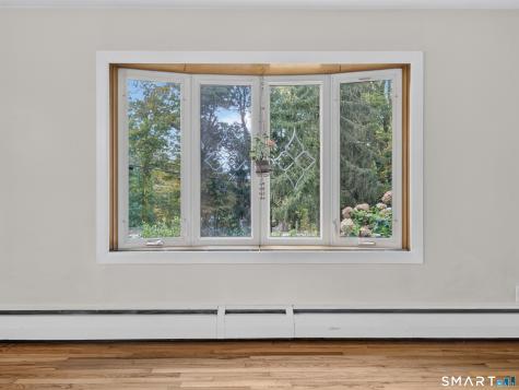 32 Bushy Hill Road Essex CT 06442