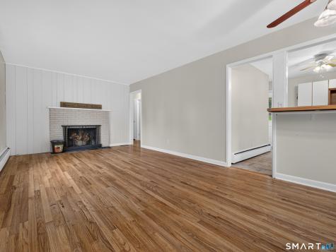 32 Bushy Hill Road Essex CT 06442
