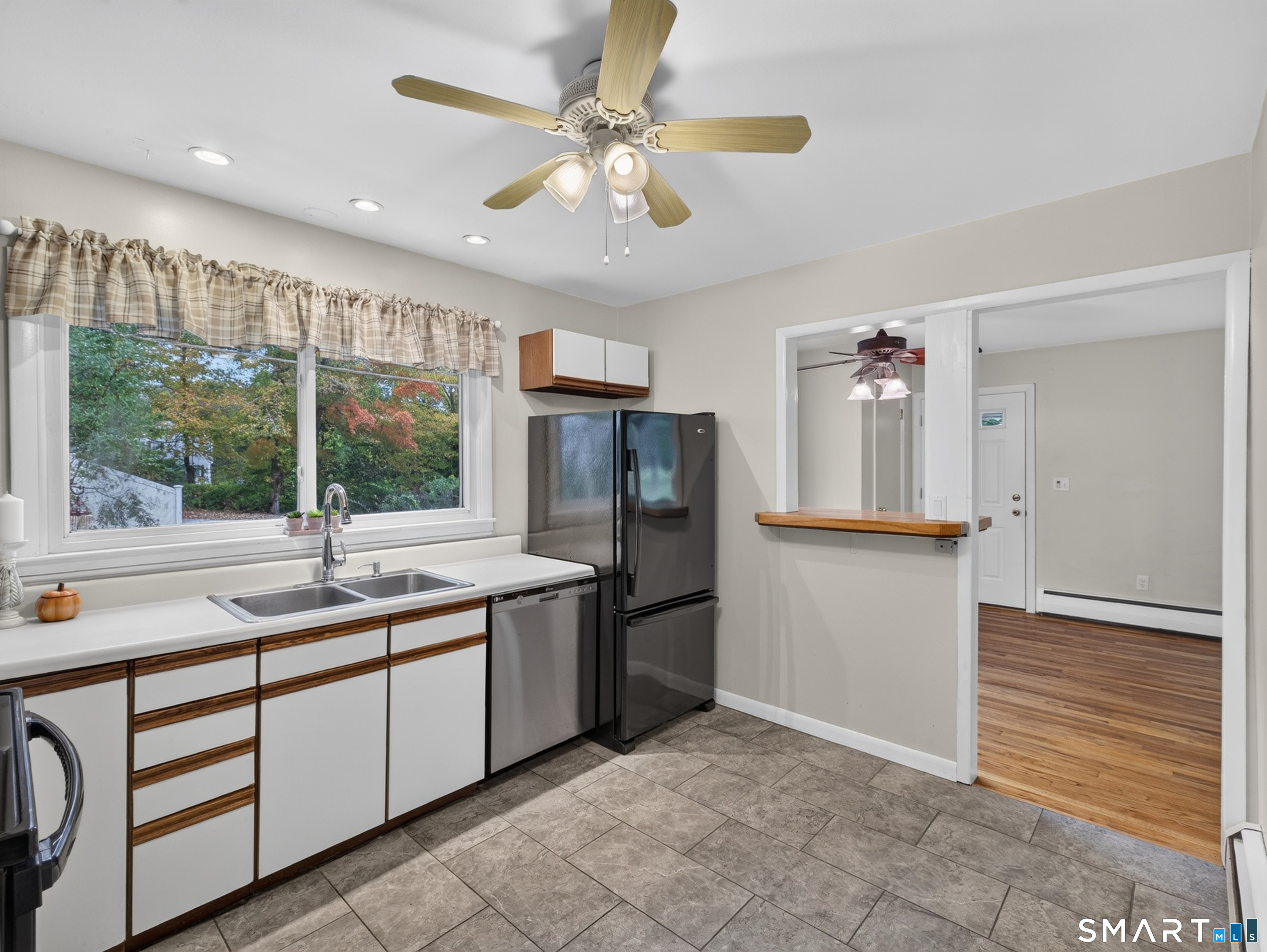 32 Bushy Hill Road Essex CT 06442