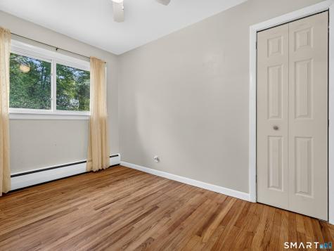 32 Bushy Hill Road Essex CT 06442