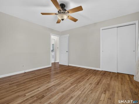 32 Bushy Hill Road Essex CT 06442