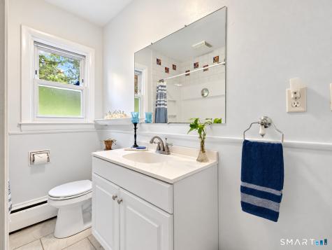 32 Bushy Hill Road Essex CT 06442