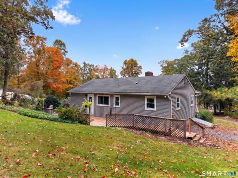 32 Bushy Hill Road Essex CT 06442