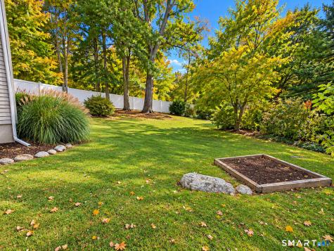 32 Bushy Hill Road Essex CT 06442