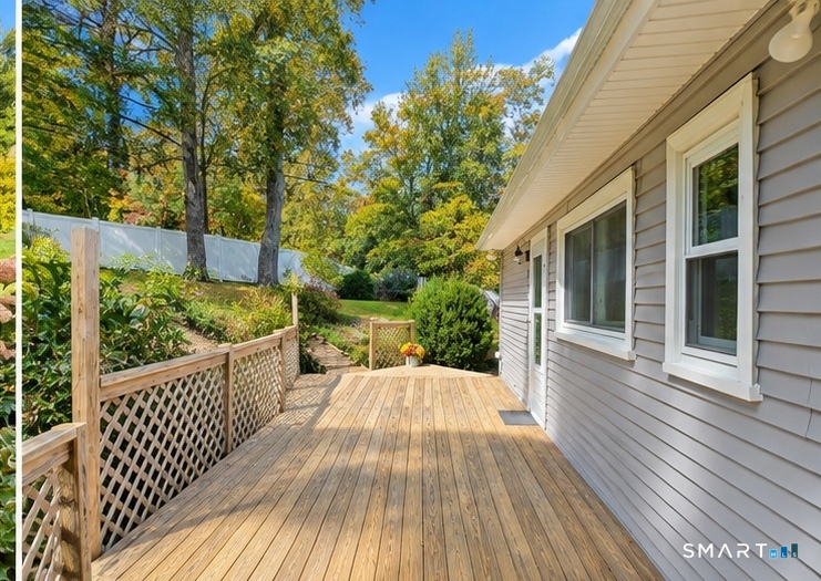 32 Bushy Hill Road Essex CT 06442