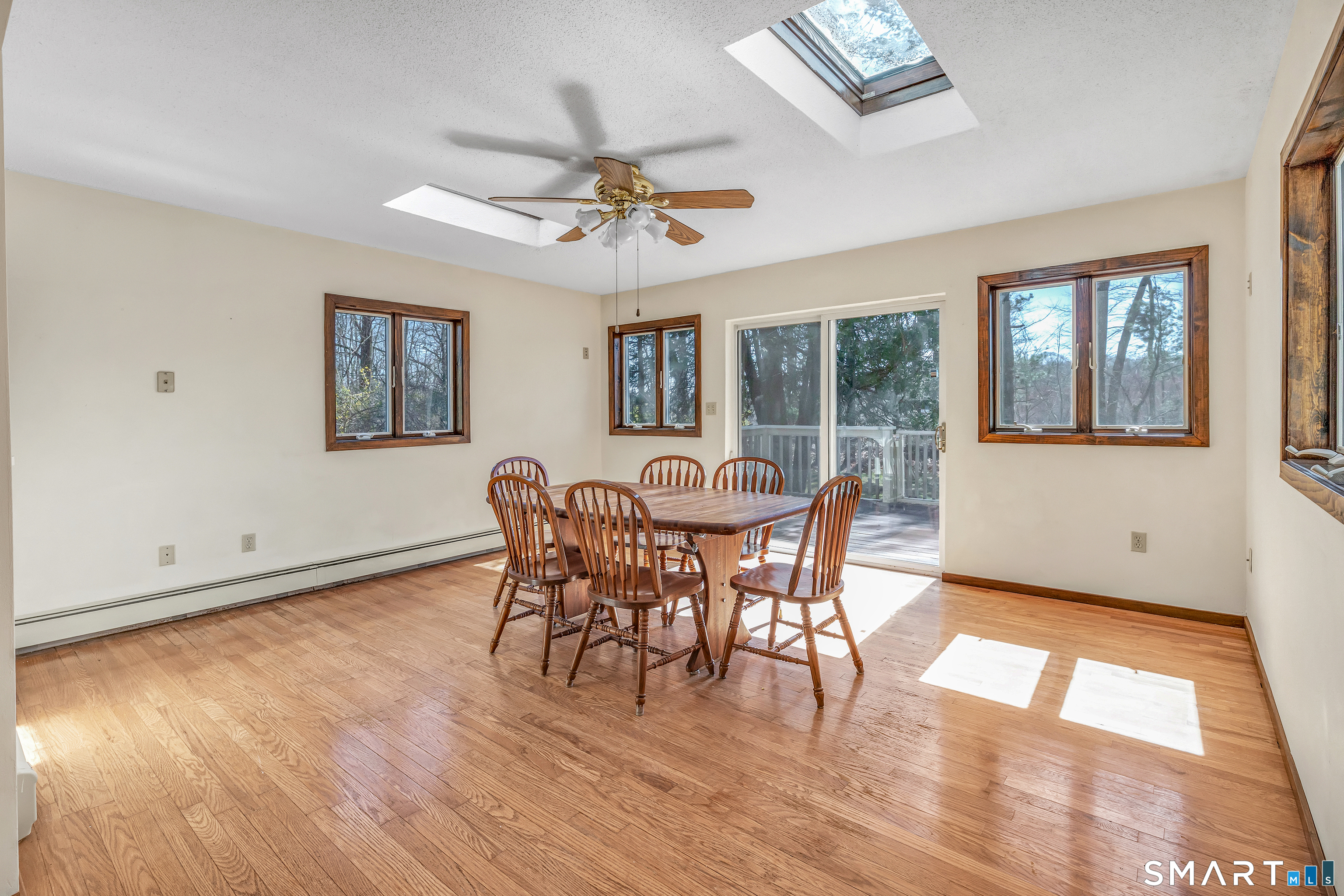 107 Broadway Trumbull CT 06611