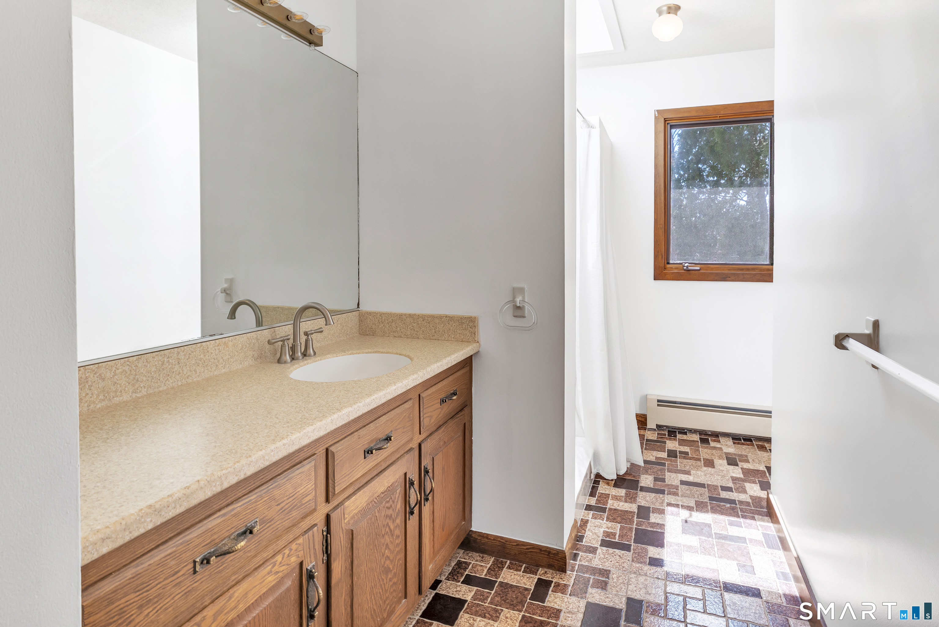 107 Broadway Trumbull CT 06611