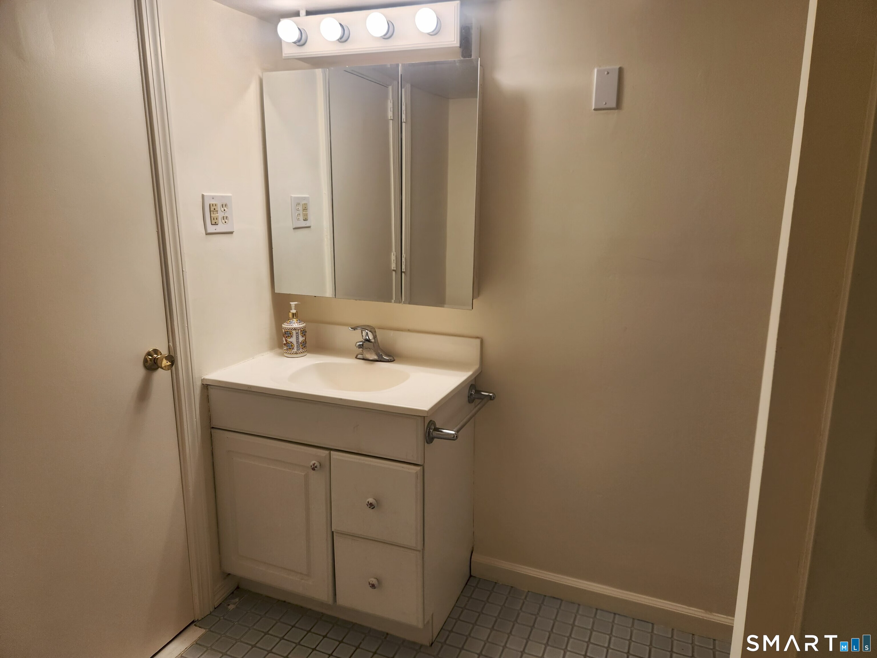 72 Waverly Park Road Branford CT 06405