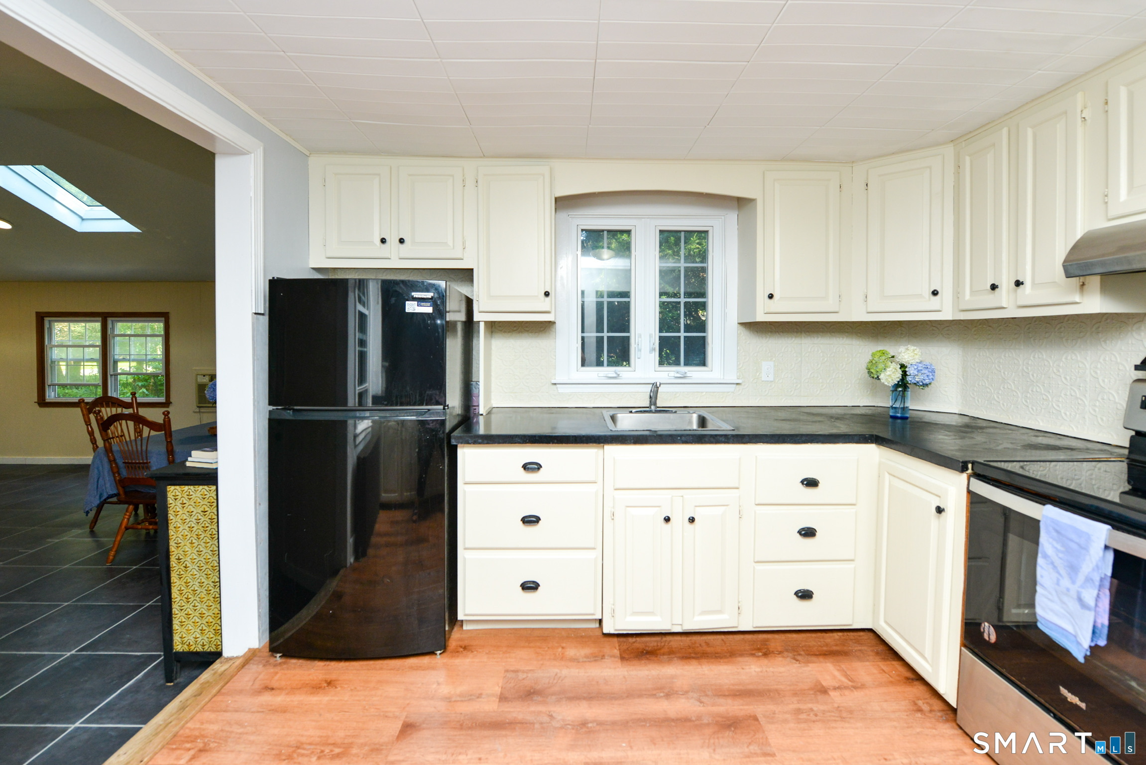 23 Chriswell Drive Simsbury CT 06070