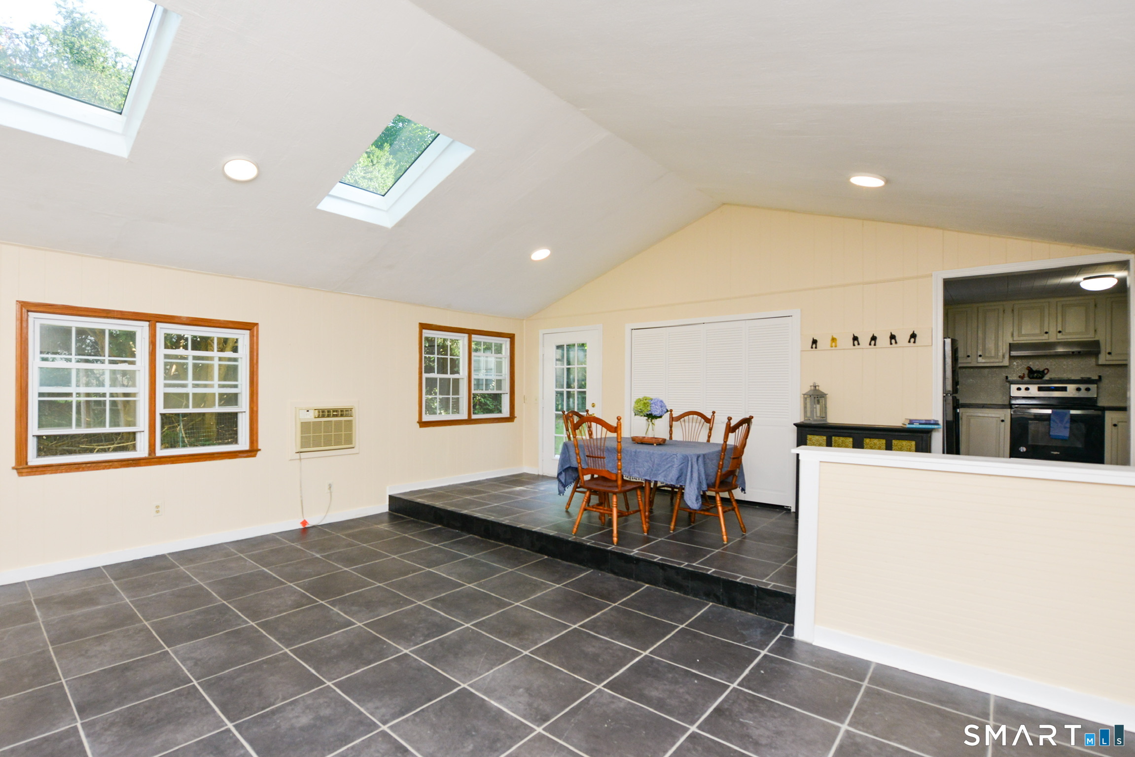 23 Chriswell Drive Simsbury CT 06070