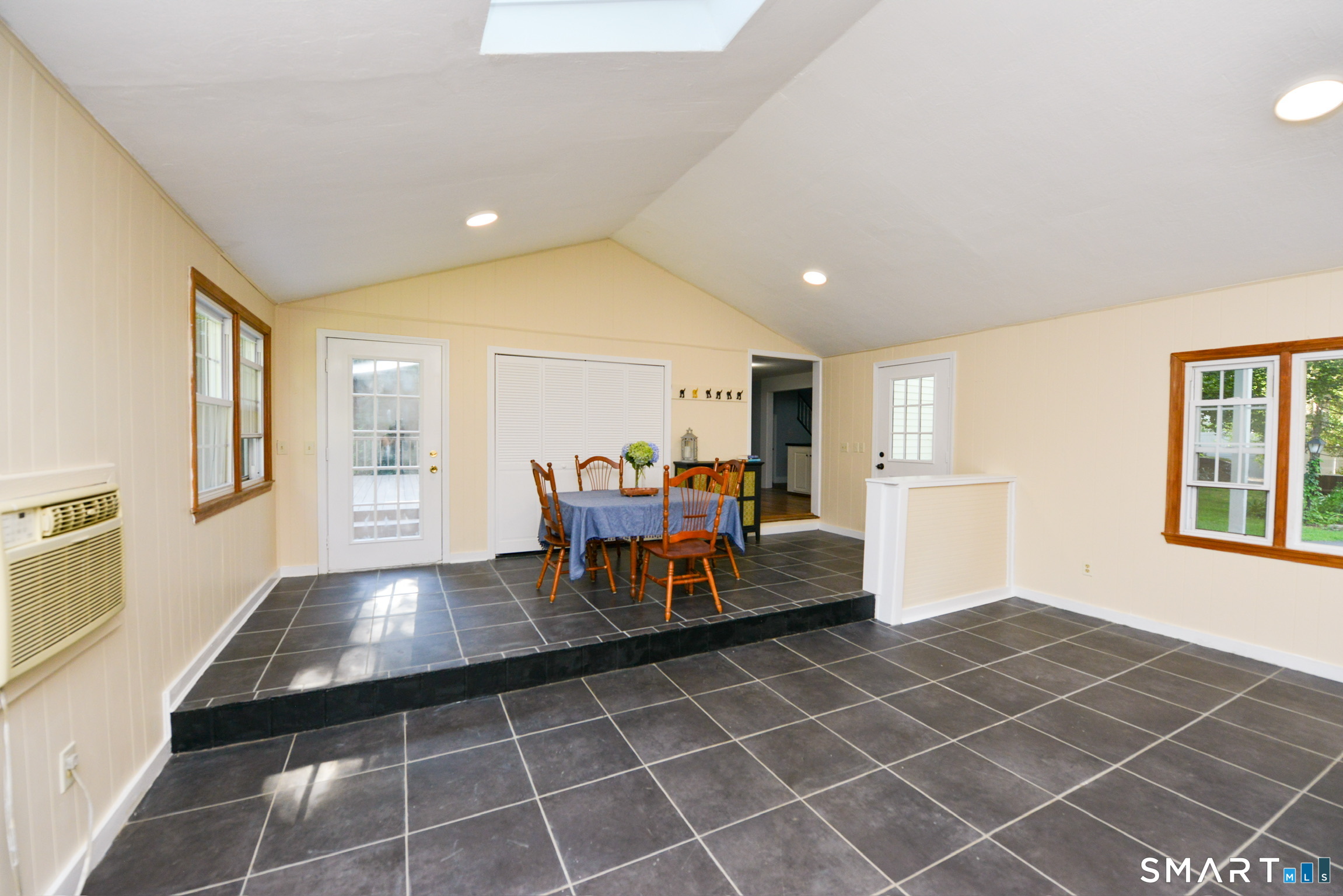 23 Chriswell Drive Simsbury CT 06070