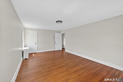 55 Woodlawn Road New London CT 06320