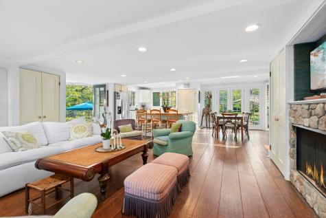 561 Middlesex Road Darien CT 06820