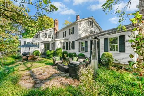 561 Middlesex Road Darien CT 06820