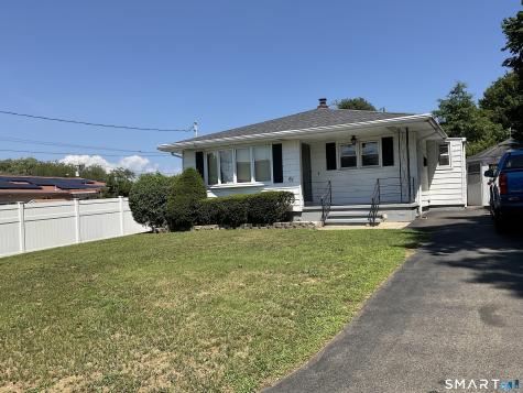 61 Rockview Road East Haven CT 06512