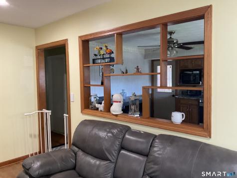 61 Rockview Road East Haven CT 06512
