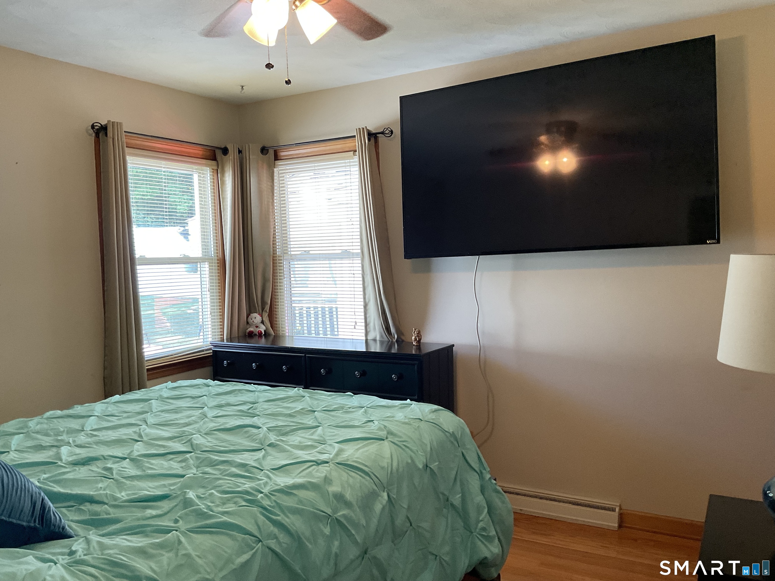 61 Rockview Road East Haven CT 06512