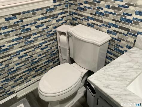 61 Rockview Road East Haven CT 06512