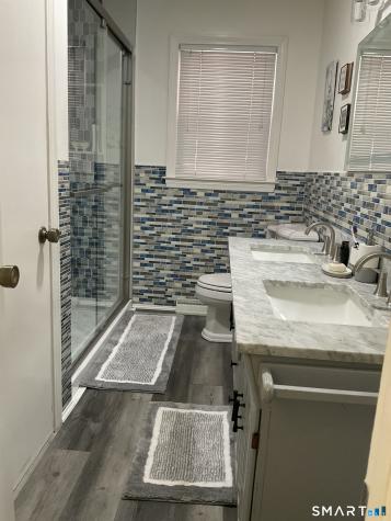 61 Rockview Road East Haven CT 06512