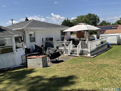 61 Rockview Road East Haven CT 06512