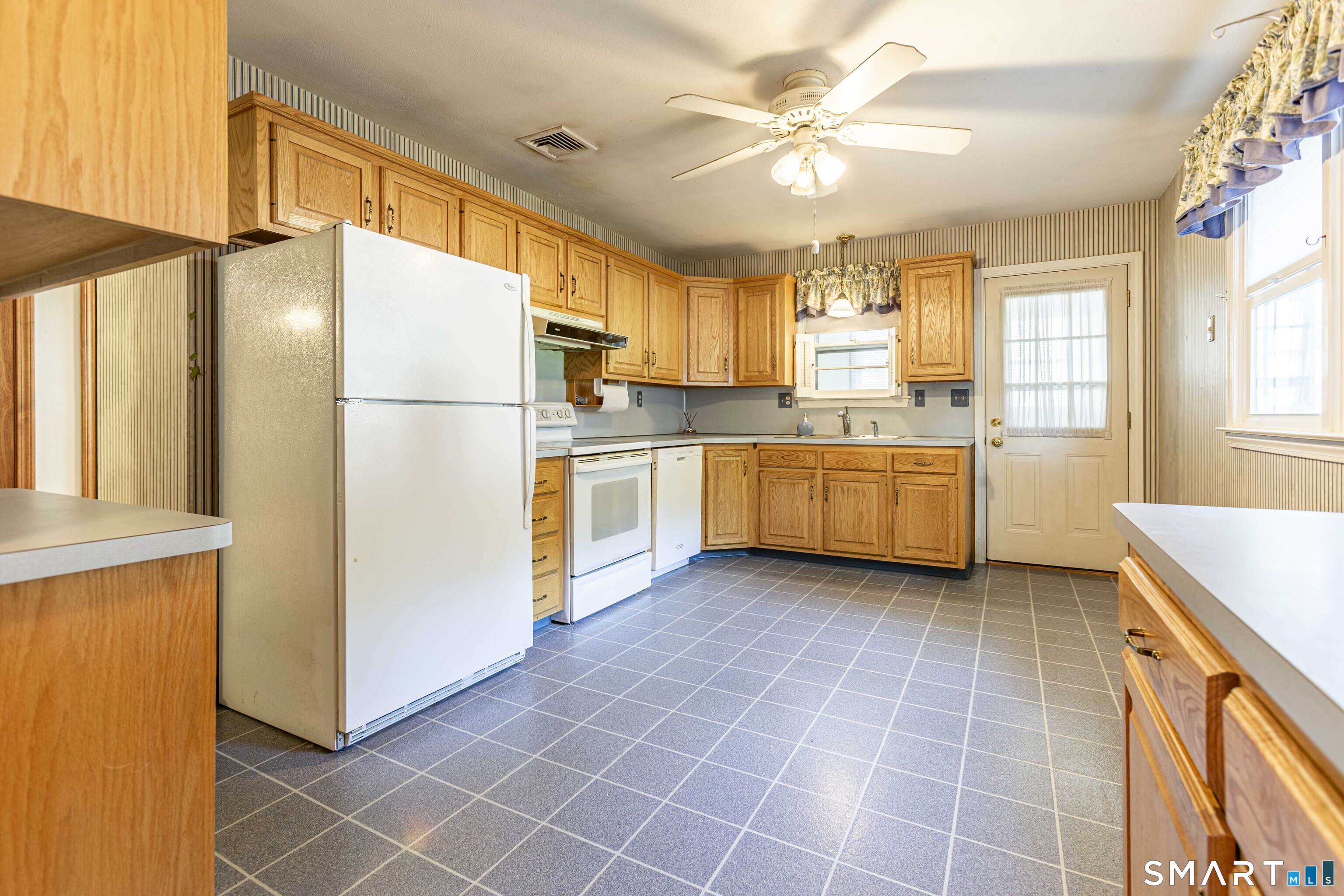 16 Philip Road Manchester CT 06040