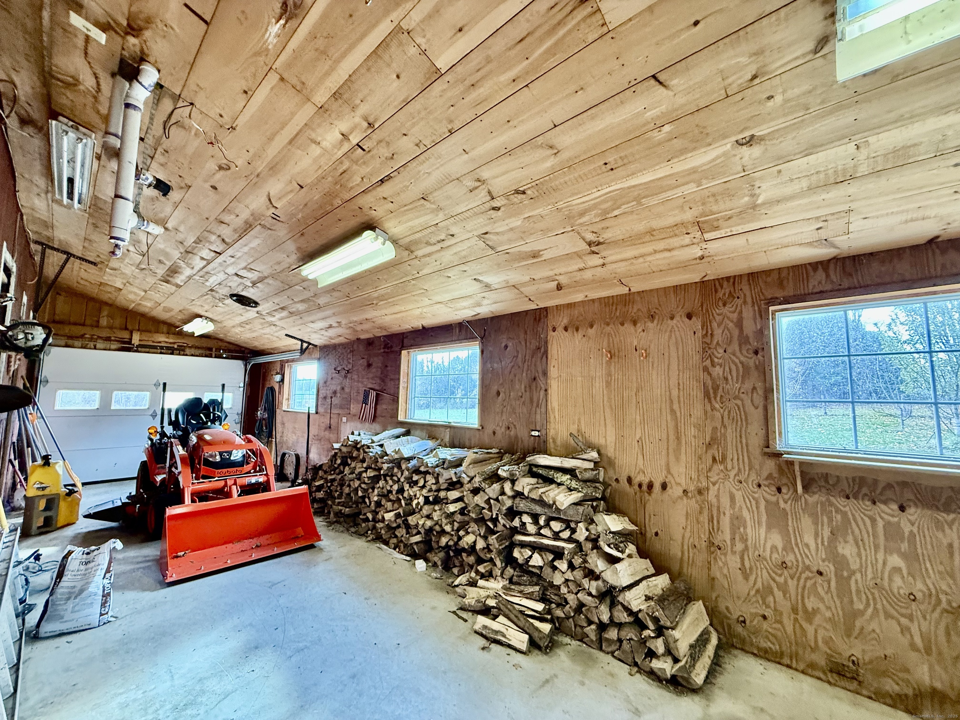 927 Trumbull Highway Lebanon CT 06249