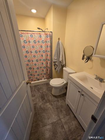 9 Rosko Street Seymour CT 06483