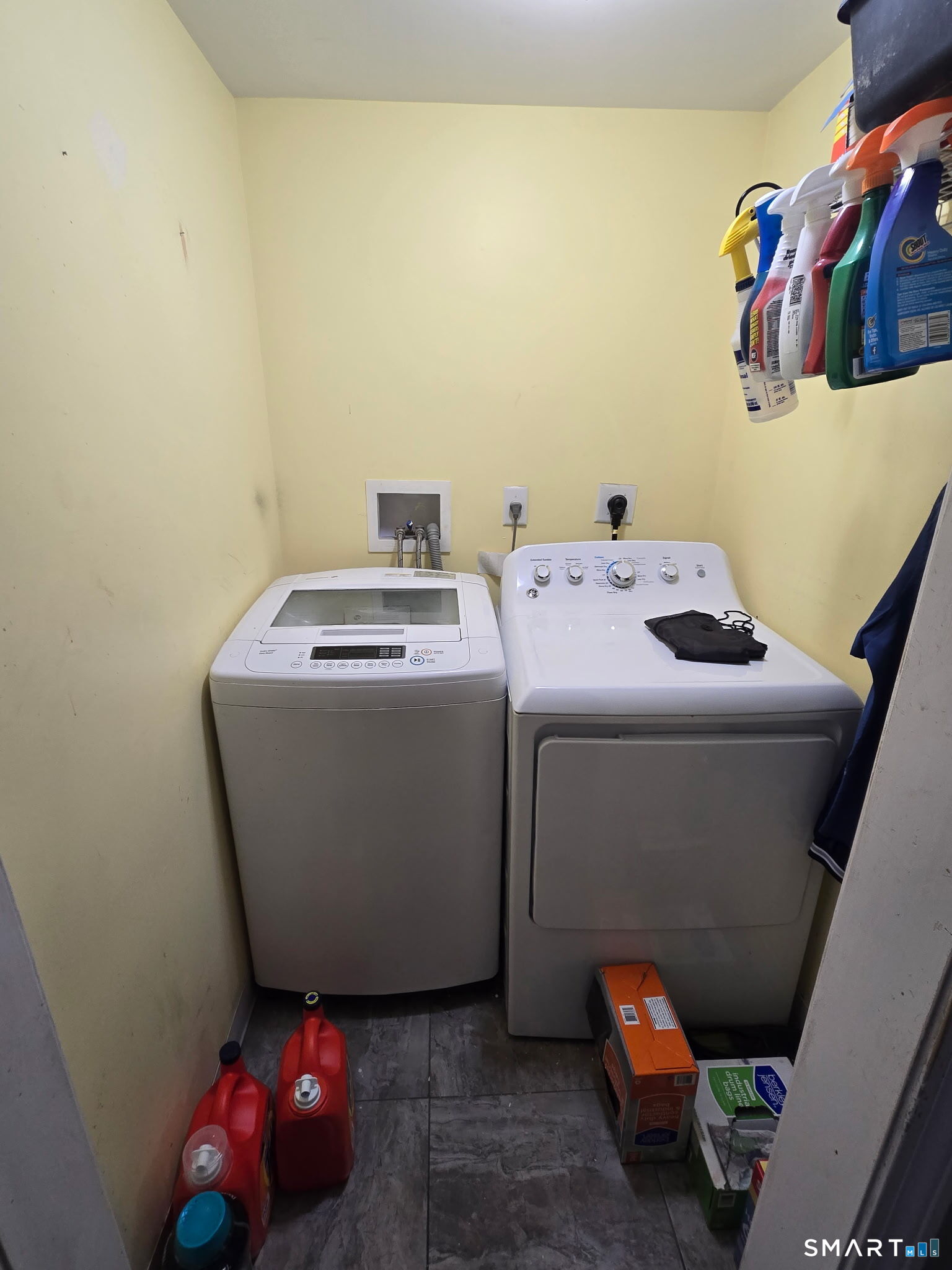 9 Rosko Street Seymour CT 06483