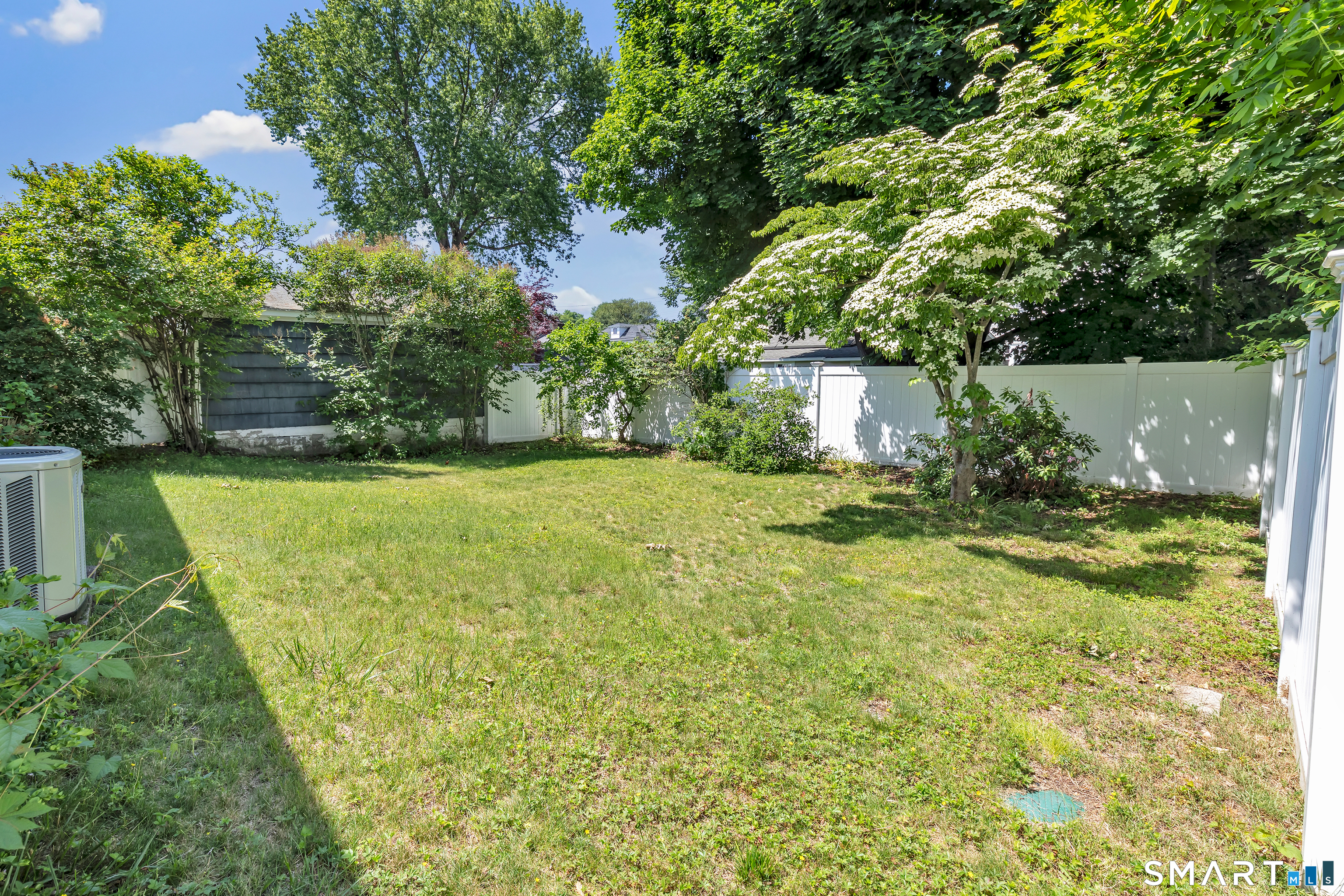 102 Geneva Terrace Fairfield CT 06824