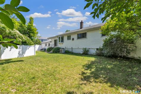 102 Geneva Terrace Fairfield CT 06824
