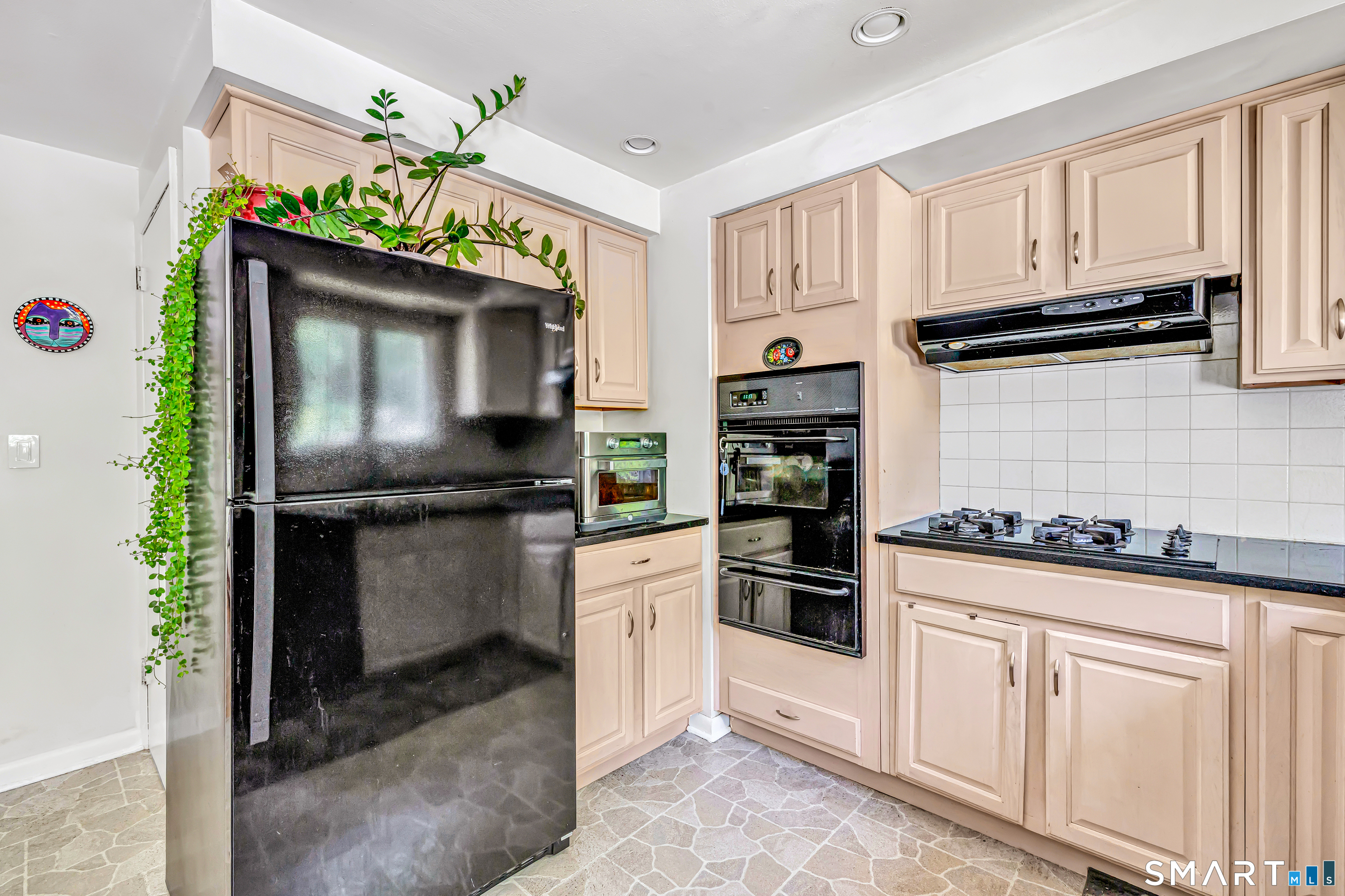 102 Geneva Terrace Fairfield CT 06824