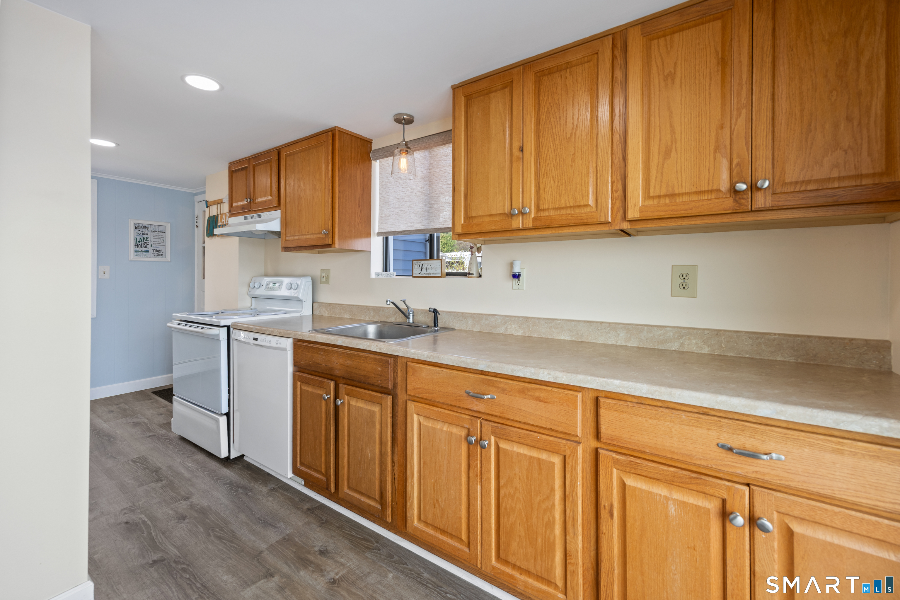 139 West Shore Road Ellington CT 06029